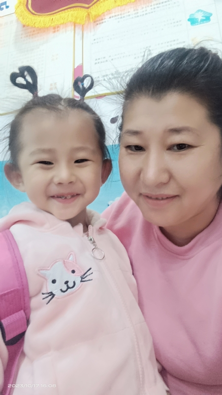 离异带俩娃的第一张照片--大连相亲服务中心