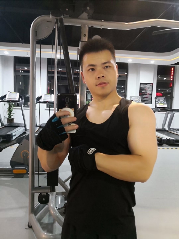 范迪塞尔的第二张照片--大连相亲服务中心