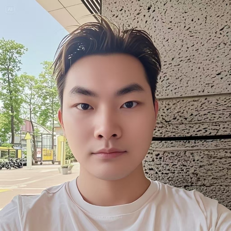 锐小哥的第一张照片--大连相亲服务中心