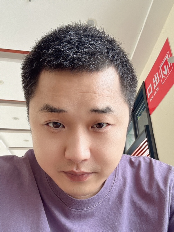 五是五的第一张照片--大连相亲服务中心