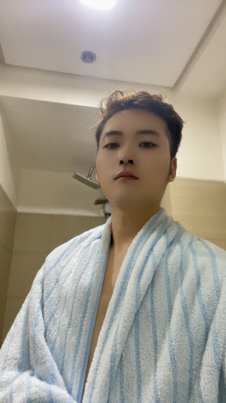 凡尘的第一张照片--大连相亲服务中心