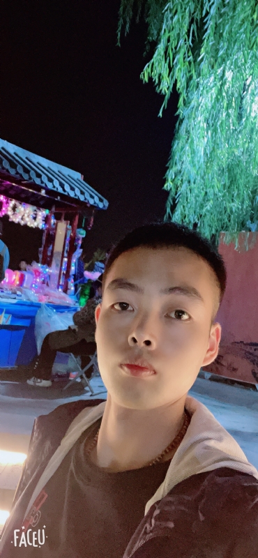 向阳而生的第二张照片--大连相亲服务中心