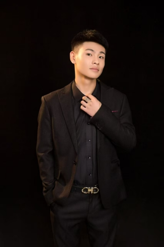 刘小船的第二张照片--大连相亲服务中心