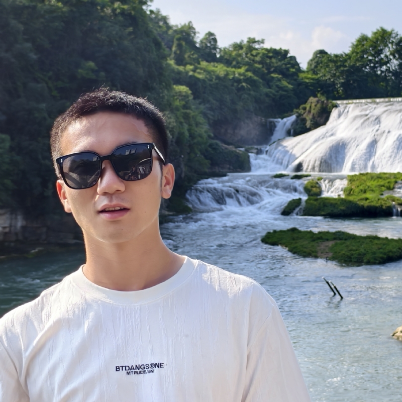 飞殷的第一张照片--大连相亲服务中心