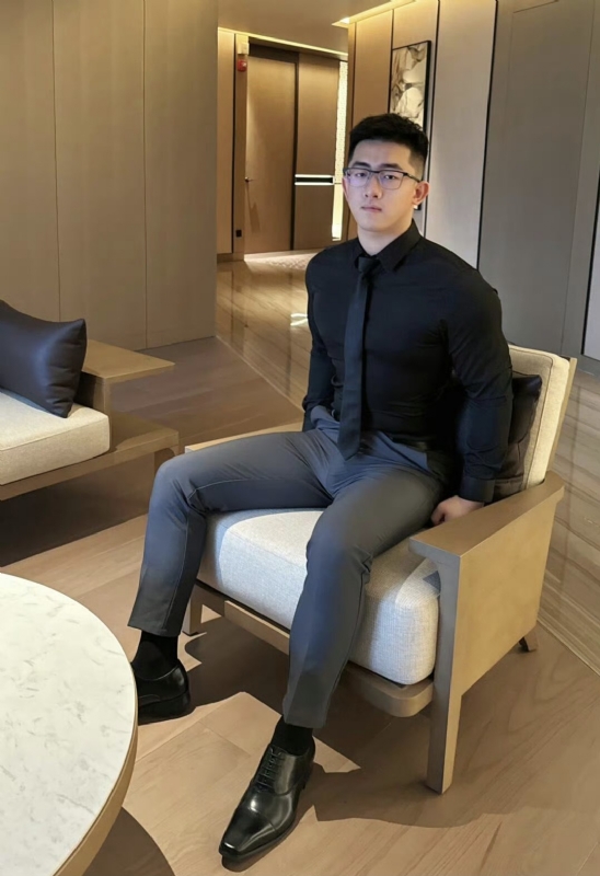 李寒外改英文可家的第一张照片--大连相亲服务中心