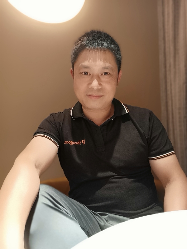 影子的第一张照片--大连相亲服务中心