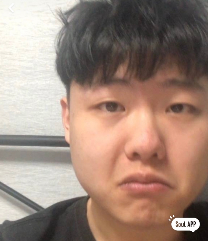 方方正正的第一张照片--大连相亲服务中心