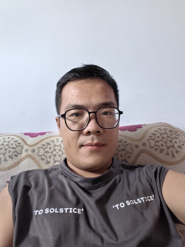 卫TF的第二张照片--大连相亲服务中心