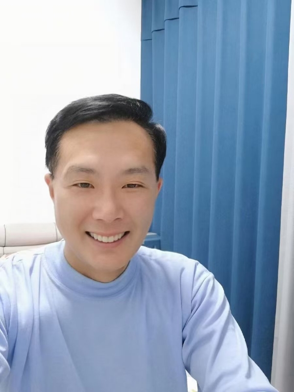 枫叶的第三张照片--大连相亲服务中心