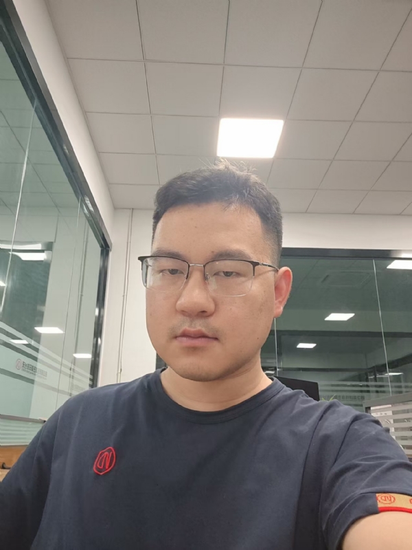 雨落浅响的第一张照片--大连相亲服务中心