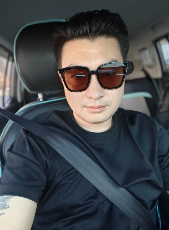 凡哥的第一张照片--大连相亲服务中心