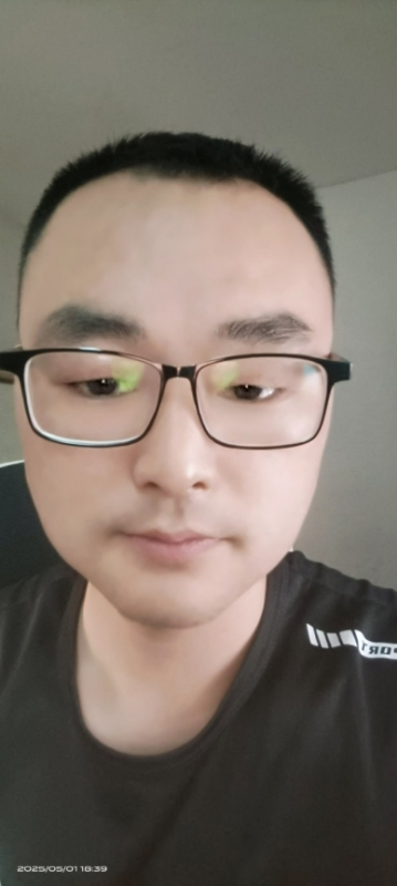 潮湿的心的第一张照片--大连相亲服务中心