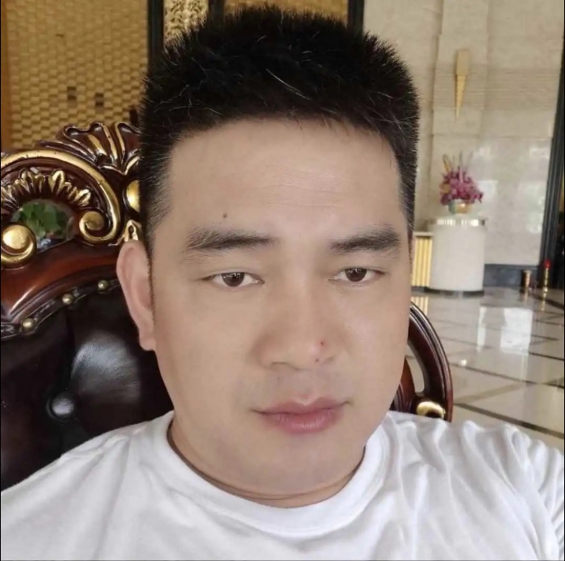 随风的第一张照片--大连相亲服务中心