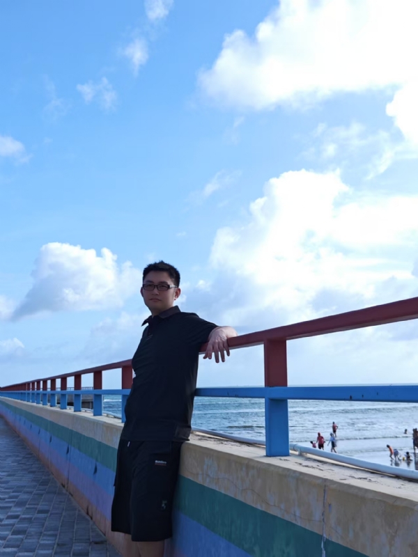 威wei的第二张照片--大连相亲服务中心