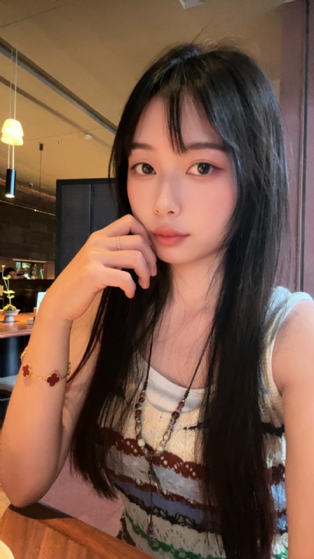 哈哈的第一张照片--大连相亲服务中心