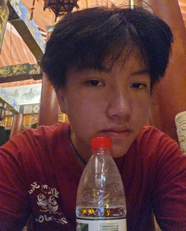 雨豫余的第一张照片--大连相亲服务中心