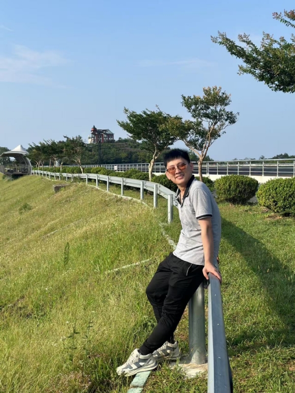 悠人的第一张照片--大连相亲服务中心