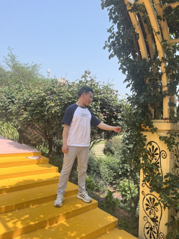 罗湘的第一张照片--大连相亲服务中心