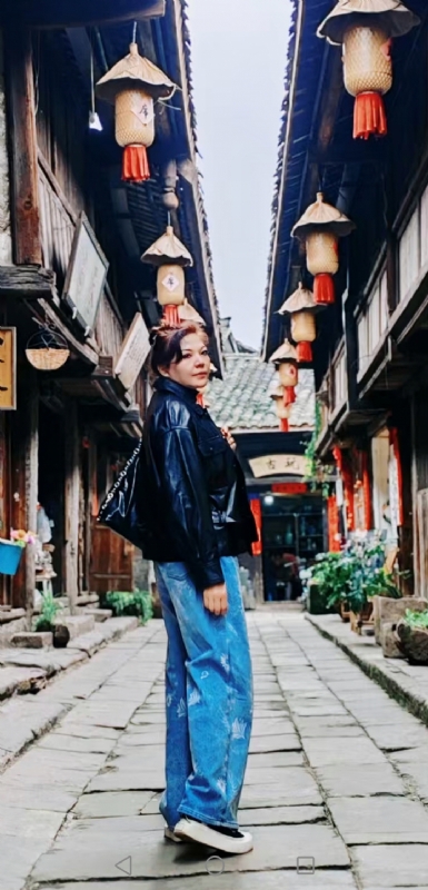 宛霞的第五张照片--大连相亲服务中心