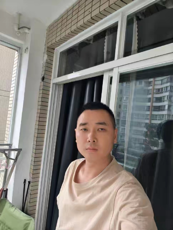 休息的风的第五张照片--大连相亲服务中心