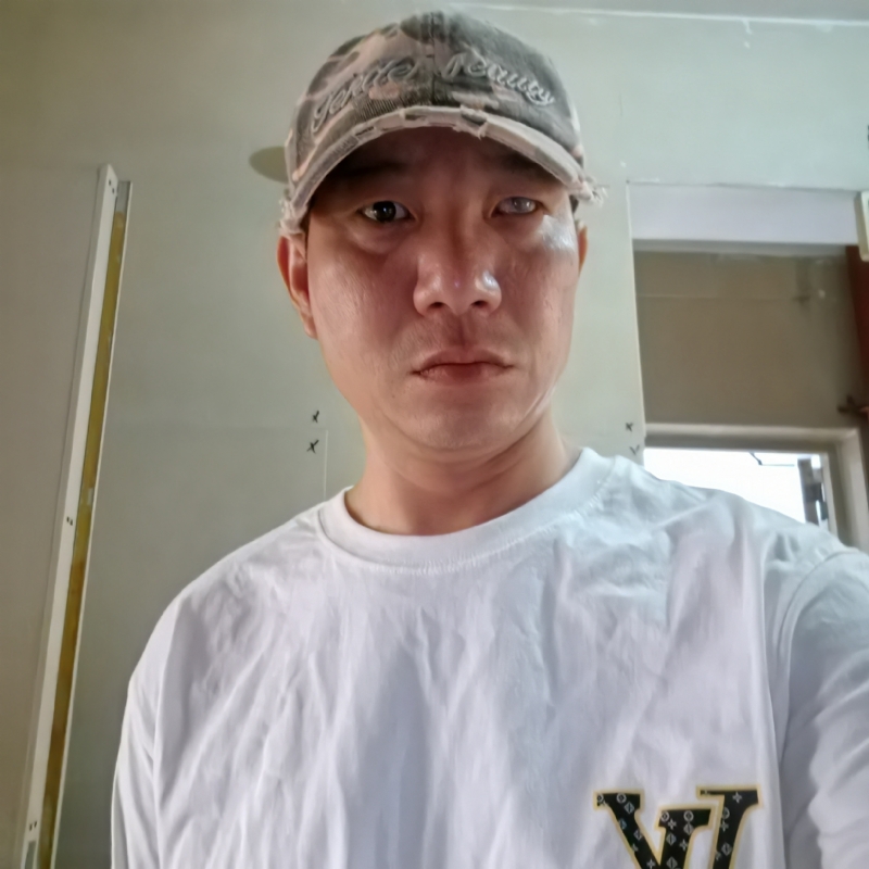 小心做人的第一张照片--大连相亲服务中心