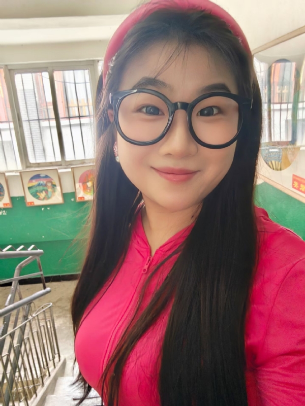 颂宜的第一张照片--大连相亲服务中心