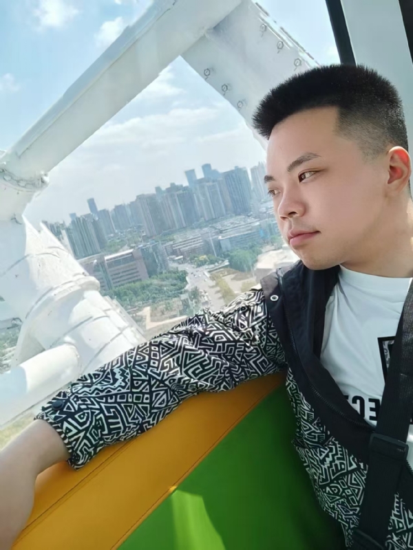 唐山相亲的第二张照片--大连相亲服务中心