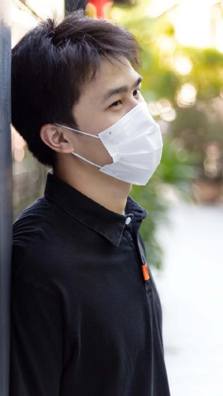 康庆浩的第一张照片--大连相亲服务中心