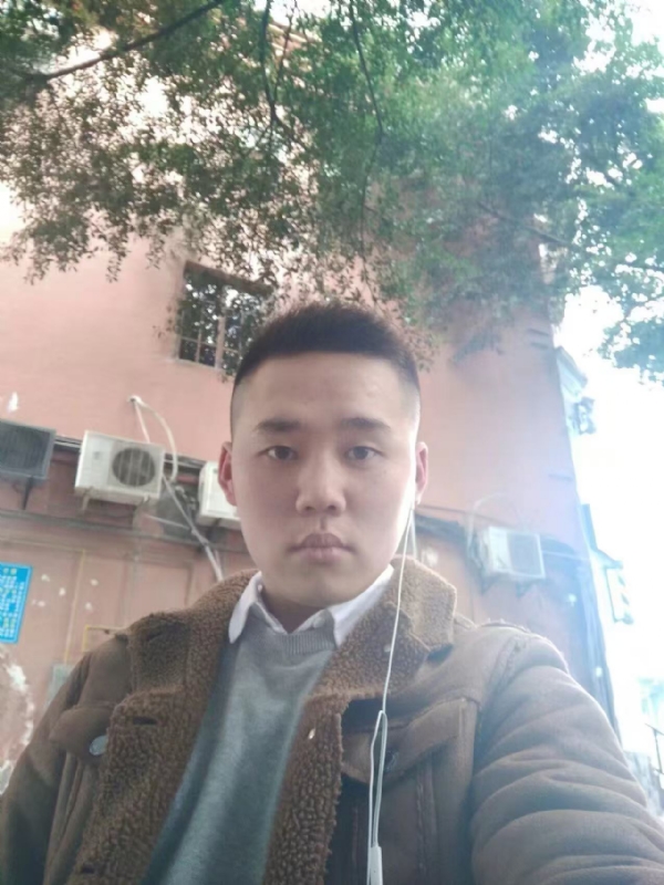 想了很久的男人的第一张照片--大连相亲服务中心