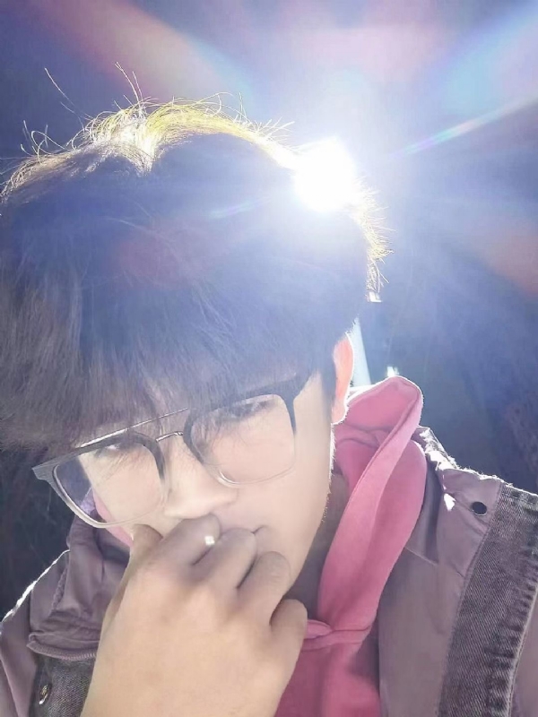 解药的第一张照片--大连相亲服务中心