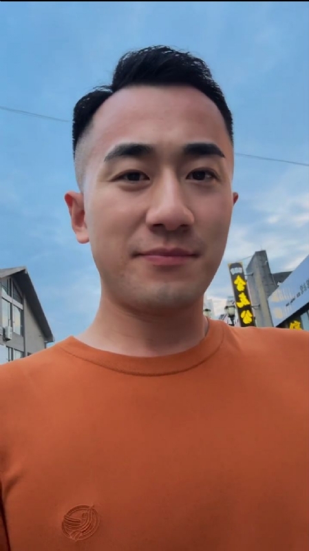 往事随风的第三张照片--大连相亲服务中心