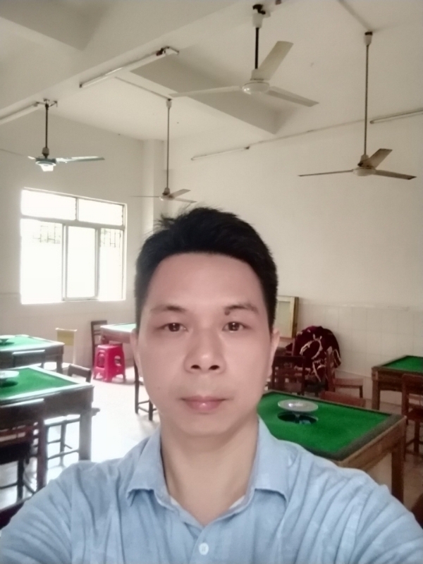 笑对人生的第一张照片--大连相亲服务中心