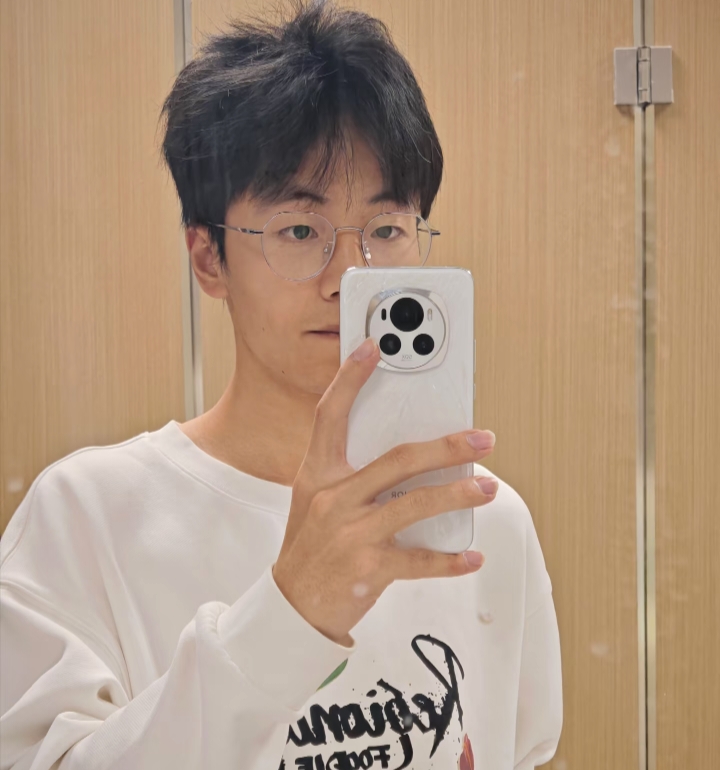 张浩博的第四张照片--大连相亲服务中心