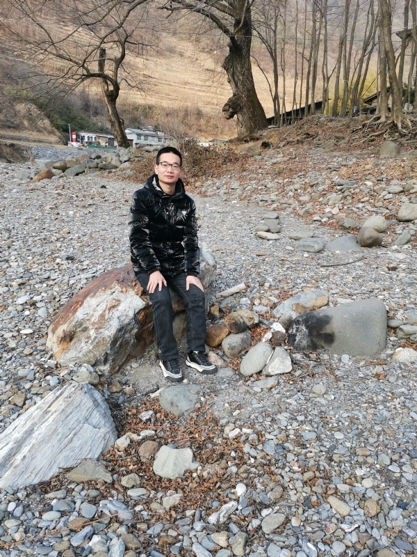 众里寻她的第一张照片--大连相亲服务中心