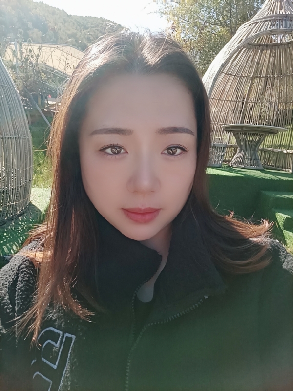 阿燕的第一张照片--大连相亲服务中心