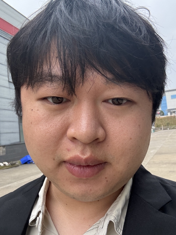 晴天的第二张照片--大连相亲服务中心