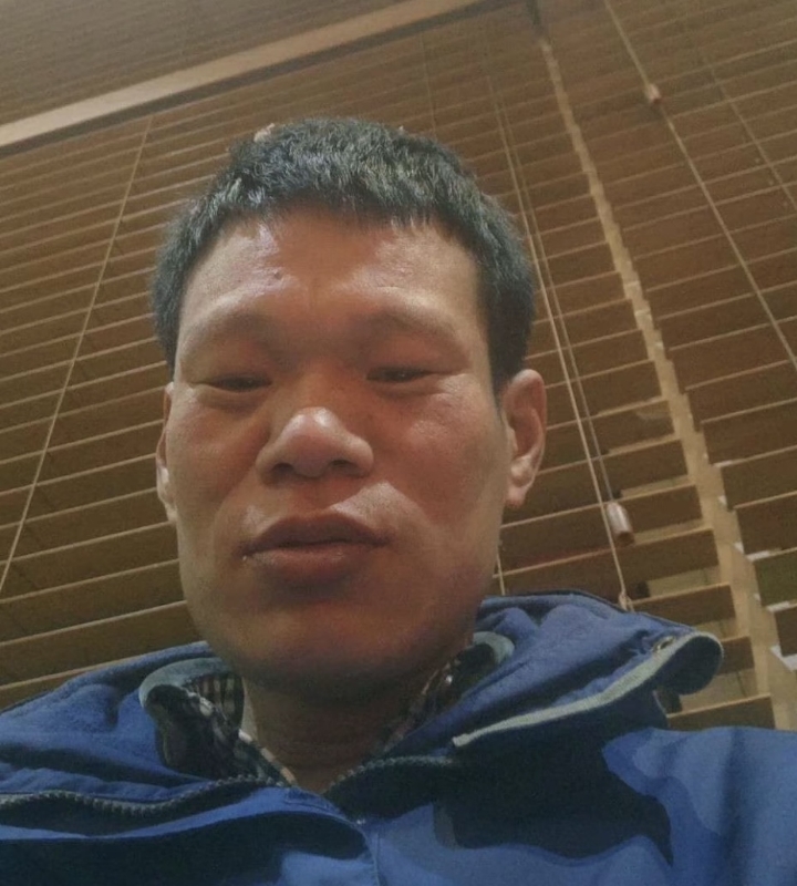 爱你在心口难开的第一张照片--大连相亲服务中心