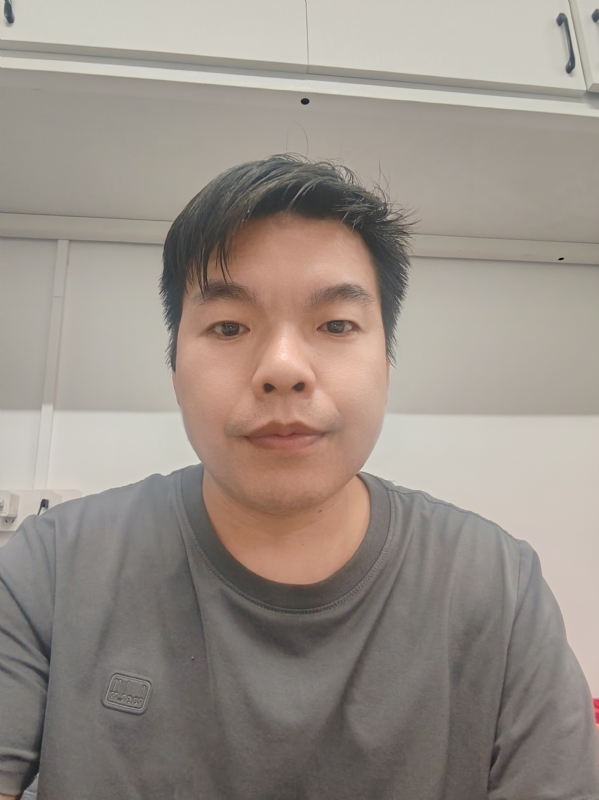 老张的第一张照片--大连相亲服务中心