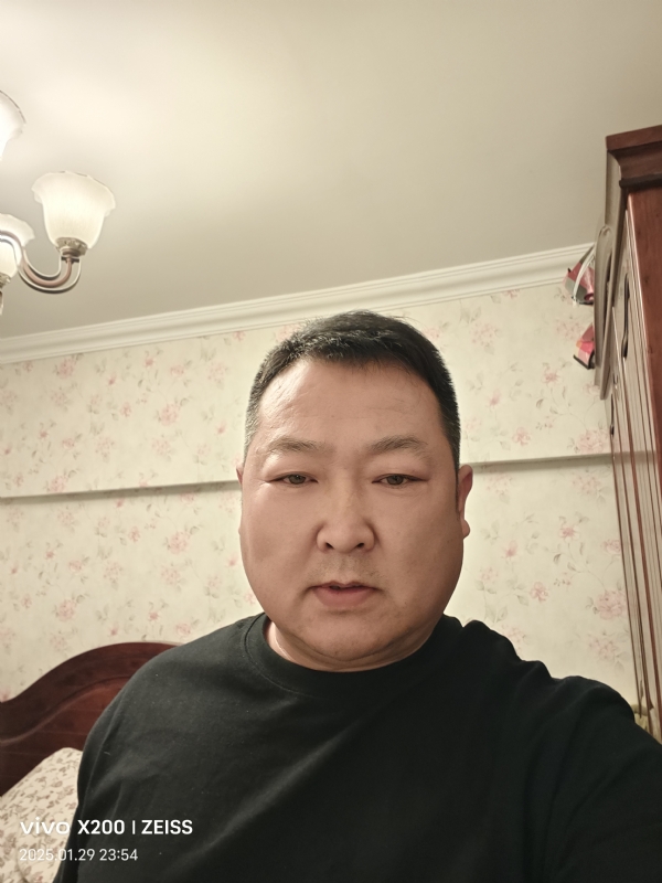 峰哥的第一张照片--大连相亲服务中心