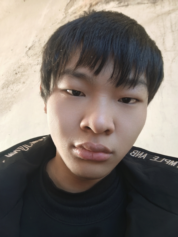 台子的第一张照片--大连相亲服务中心