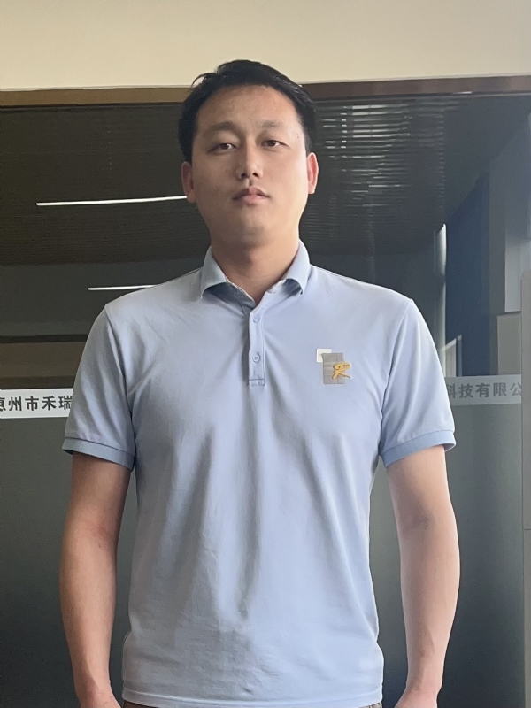 鹊桥的第一张照片--大连相亲服务中心