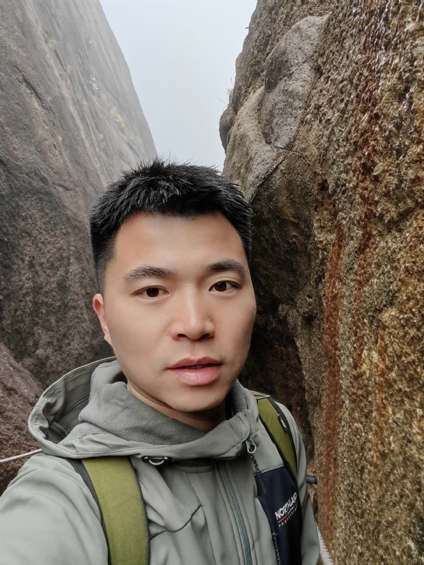 讲不出再见的第四张照片--大连相亲服务中心