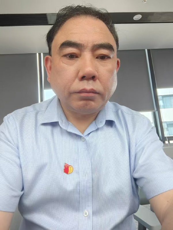 邹先生的第二张照片--大连相亲服务中心