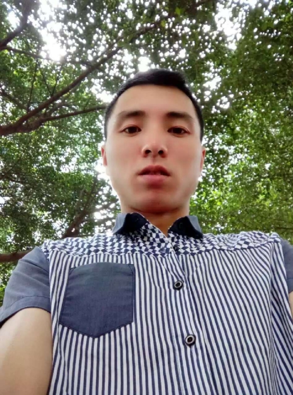 陈浩的第三张照片--大连相亲服务中心