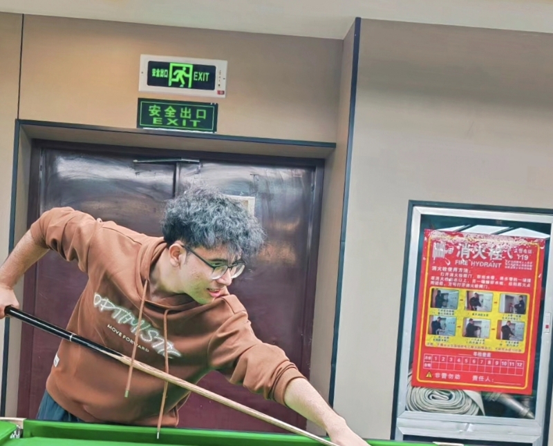 小鬼的第一张照片--大连相亲服务中心