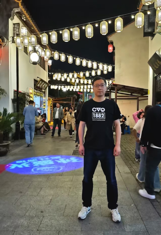 张楚岚的第一张照片--大连相亲服务中心