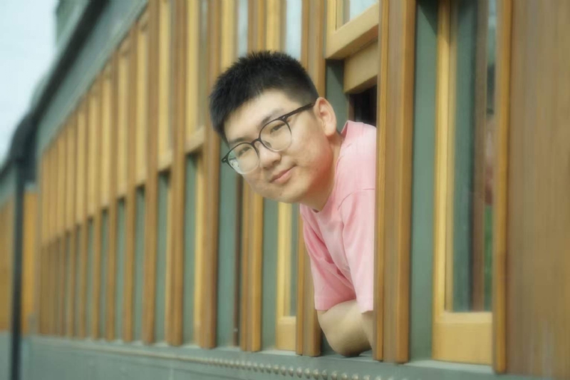 锦瑟无端五十弦的第一张照片--大连相亲服务中心